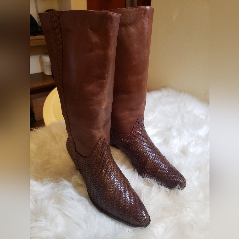 Catleia Boots 9.5 Chestnut Color